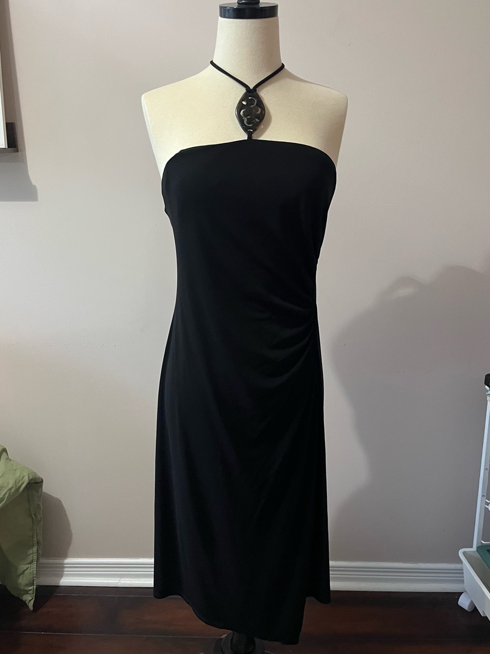 BCBGMAXAZRIA Black Halter Midi Dress | Size Medium